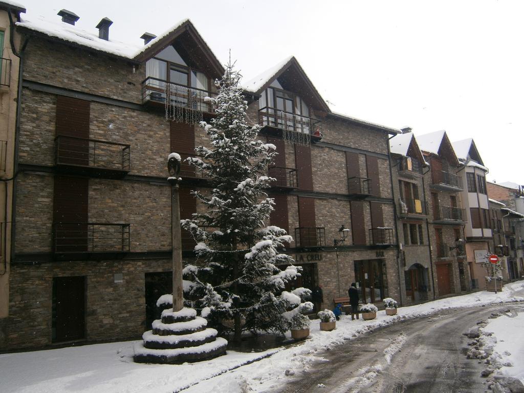 Pensio La Creu Hotel Esterri D'Aneu Exterior photo